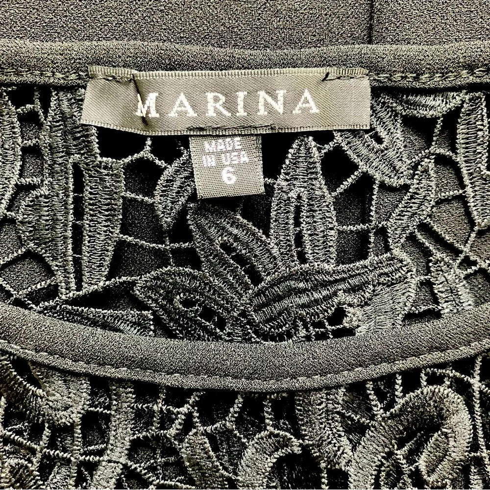 NWOT Marina Sleeveless Illusion Crew Neck Shift Dress